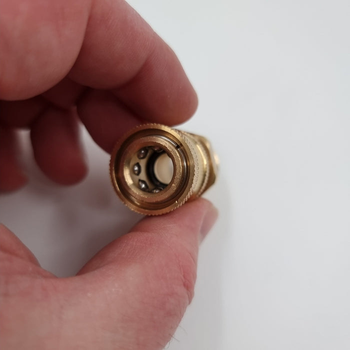 Brass Quick Connect Fitting - Adapter to add quick release.  M22-14mm adapter with  1/4 quick connector