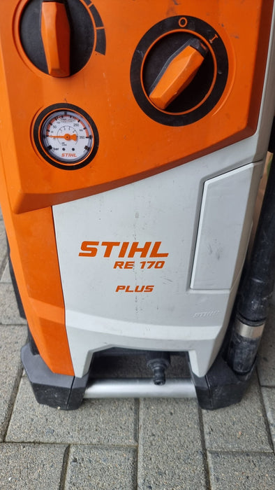 Stihl & Nilfisk Newer Models - Adapter to fit a foam Cannon to the Stihl Twist Lock Trigger